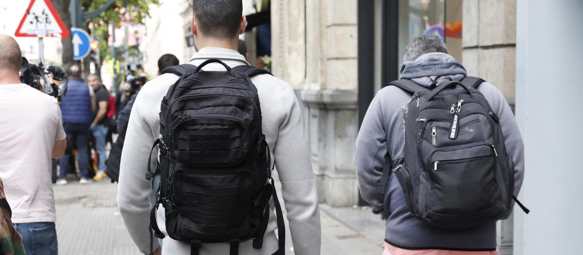 La Unidad Central Operativa (UCO) de la Guardia Civil ha registrado este viernes la sede de que tiene Acciona en Bilbao, en la calle de Alameda de Rekalde, en el mismo edificio de oficinas en el que está la sede del PSE-EE.