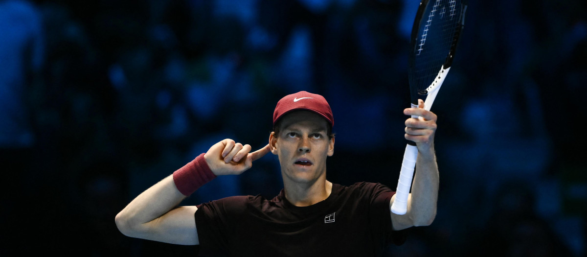 Sinner celebra el break conseguido ante Alcaraz