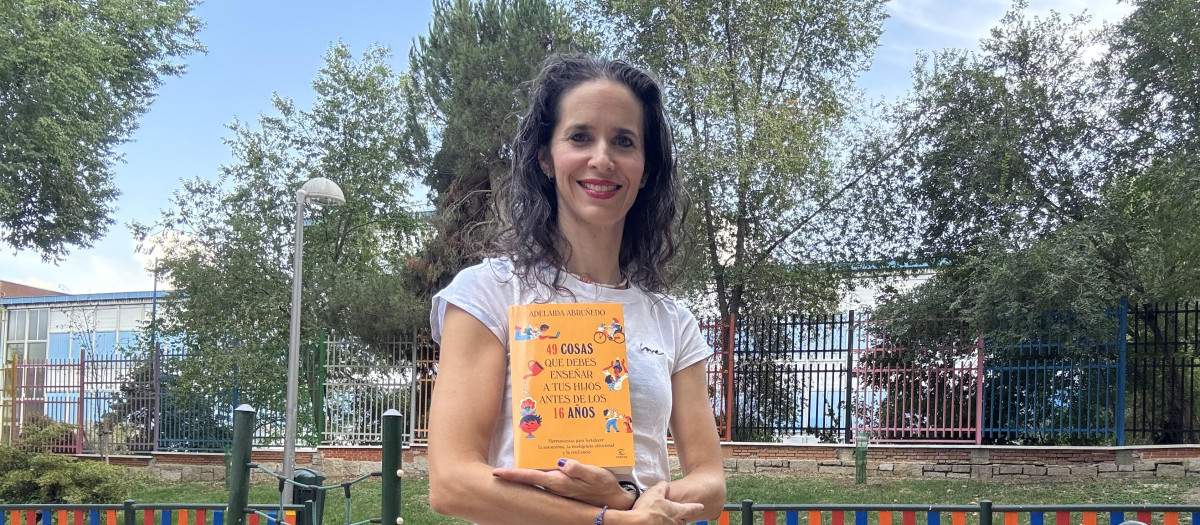 Abrudeño, autora de "49 cosas que debes enseñar a tus hijos antes de los 16"