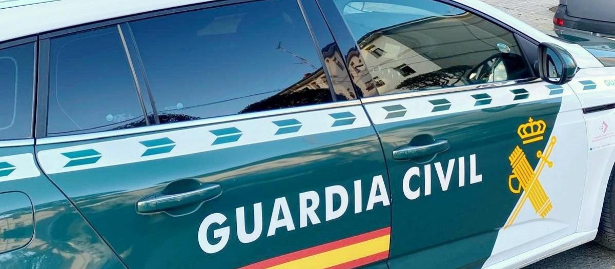 (Foto de ARCHIVO)
Coche de la Guardia Civil

REMITIDA / HANDOUT por GUARDIA CIVIL
Fotografía remitida a medios de comunicación exclusivamente para ilustrar la noticia a la que hace referencia la imagen, y citando la procedencia de la imagen en la firma
30/6/2025