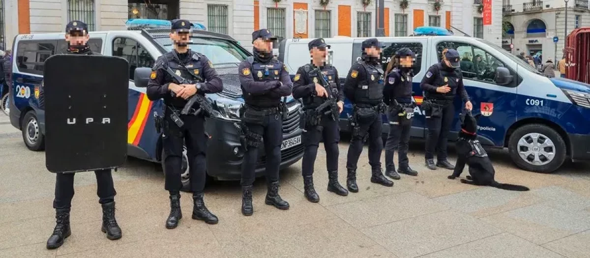 Agentes de la Policía en la Puerta del Sol