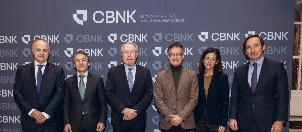 Autoridades y directivos de CBNK.