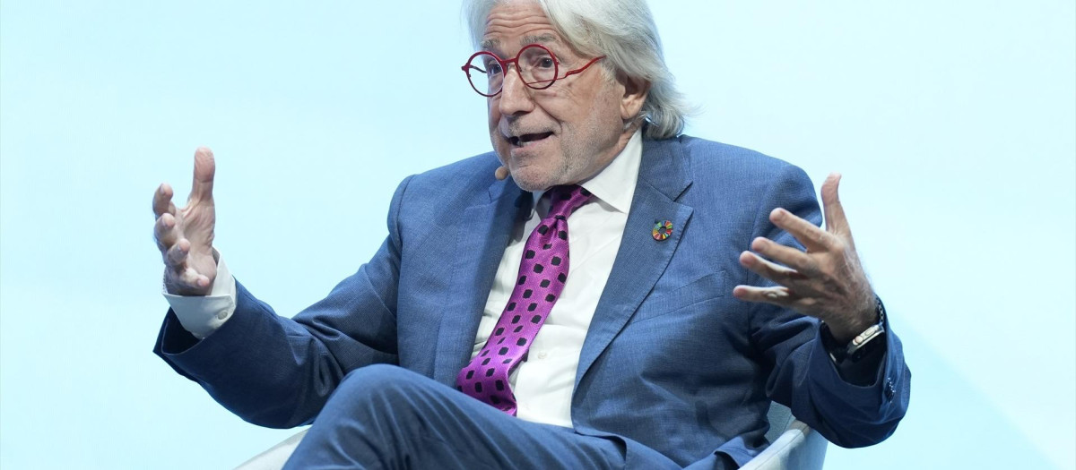 El presidente de Foment del Treball, Josep Sánchez Llibre, durante la segunda jornada del foro 'World in Progress', en el Palau de Congressos de Catalunya, a 21 de octubre de 2025, en Barcelona, Catalunya (España). Prisa organiza la segunda edición de estas jornadas en la que intervienen líderes políticos y expertos internacionales de primer orden en materia económica, sociológica, filosófica y periodística. Se trata de un foro que se centra en los retos de la globalización que afrontan todos los países en estos primeros años del siglo XXI.

David Zorrakino / Europa Press
21 OCTUBRE 2025;EONOMÍA;POLÍTICA;DESARROLLO;DEBATE;FORO;MESA REDONDA;
21/10/2025