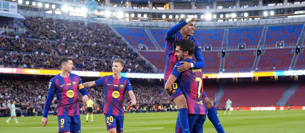 El Barça venció en su regreso oficial al Camp Nou
