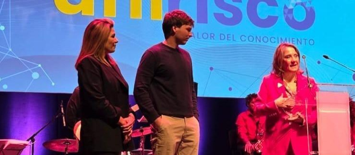 El galardón fue recogido por Inmaculada Rodríguez, directora general de Unirisco