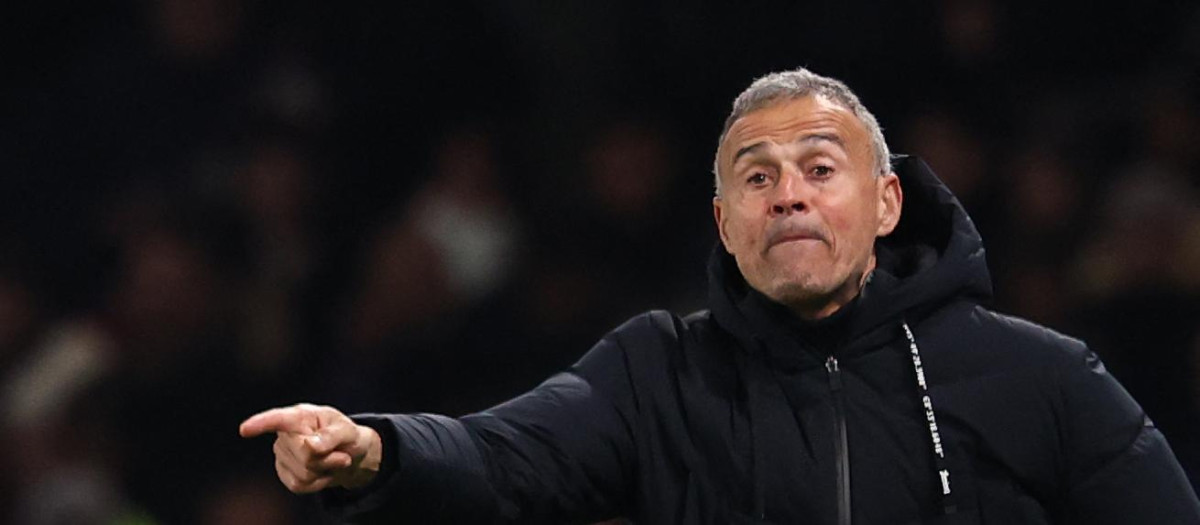Luis Enrique da órdenes en el PSG - Tottenham