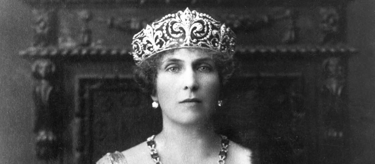 Fotografía oficial de la Reina Victoria Eugenia