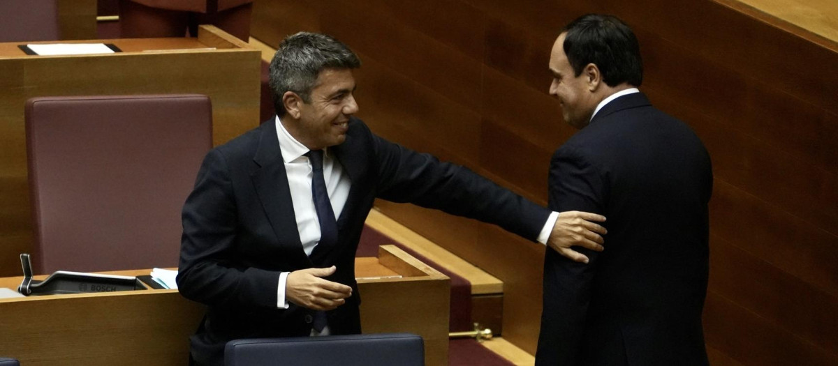 El expresidente de la Generalitat Valenciana,Carlos Mazón, durante la investidura de Juanfran Pérez Llorca