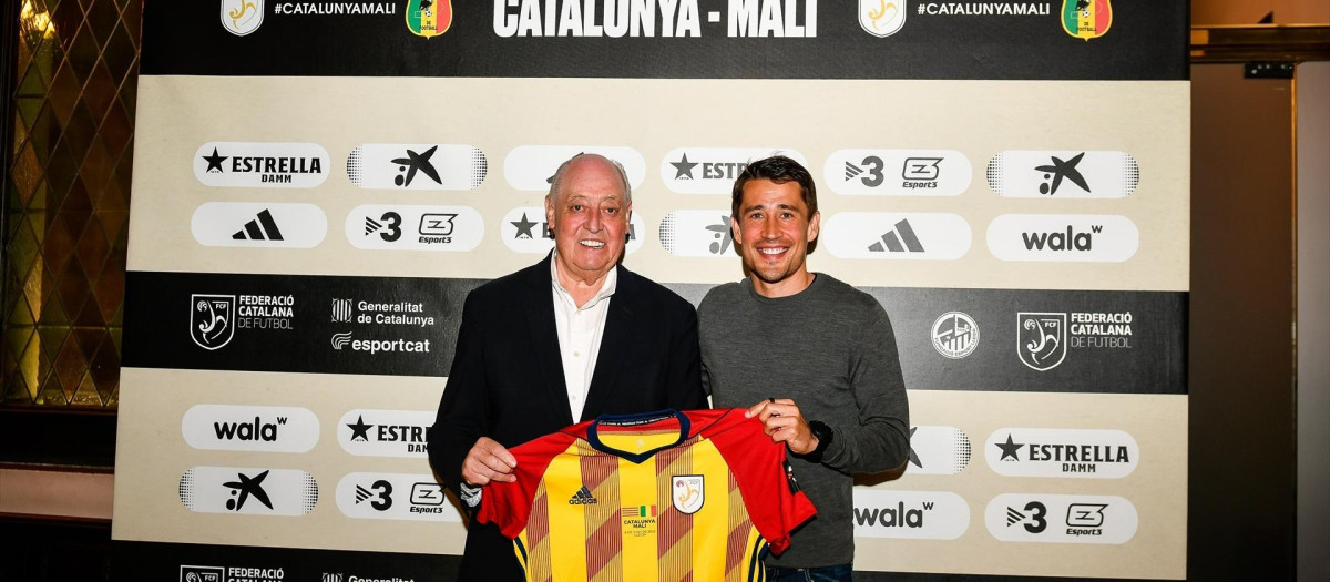 El presidente de la FCF, Joan Soteras, en una imagen de archivo junto a Bojan Krkic