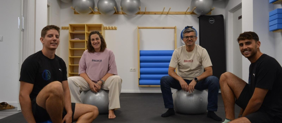 Un grupo de jóvenes de la Alpujarra revoluciona con sus 'entrenos' el envejecimiento activo de la comarca

REMITIDA / HANDOUT por JUNTA DE ANDALUCÍA
Fotografía remitida a medios de comunicación exclusivamente para ilustrar la noticia a la que hace referencia la imagen, y citando la procedencia de la imagen en la firma
05/12/2025