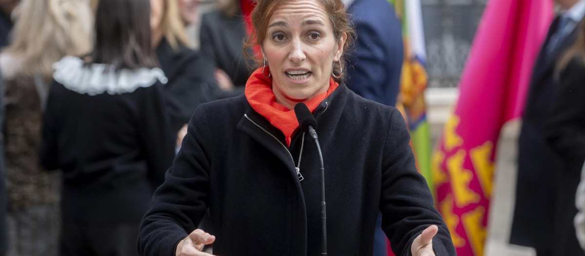La ministra de Sanidad, Mónica García, durante el acto institucional por el Día de la Constitución