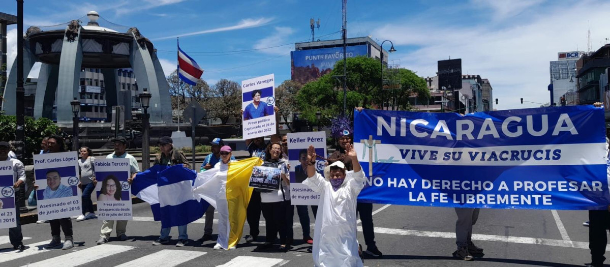 Manifestación por la libertad de Nicaragua en San José, Costa Rica