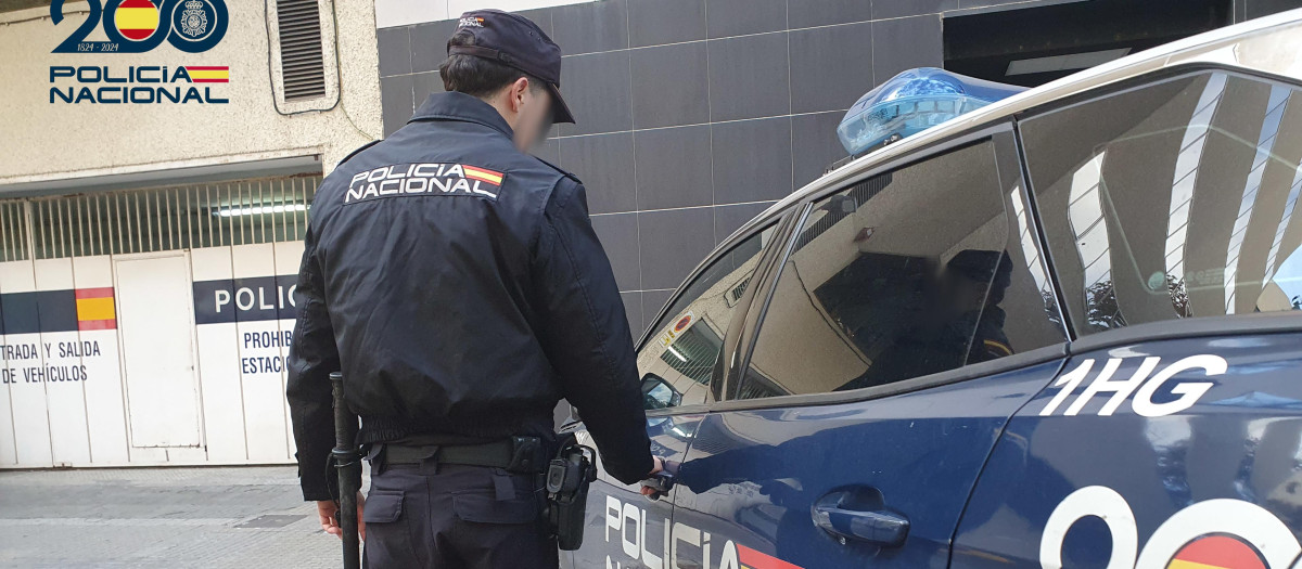 Imagen de archivo de un agente de la Policía Nacional