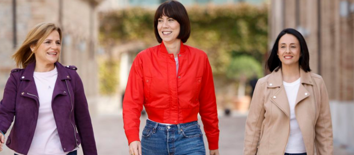 Imagen de archivo de Pilar Bernabé, Diana Morant y Rebeca Torró antes de un acto del PSPV-PSOE