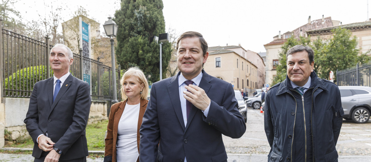 El presidente de la Junta de Castilla y León, Alfonso Fernández Mañueco, este miércoles, en Segovia