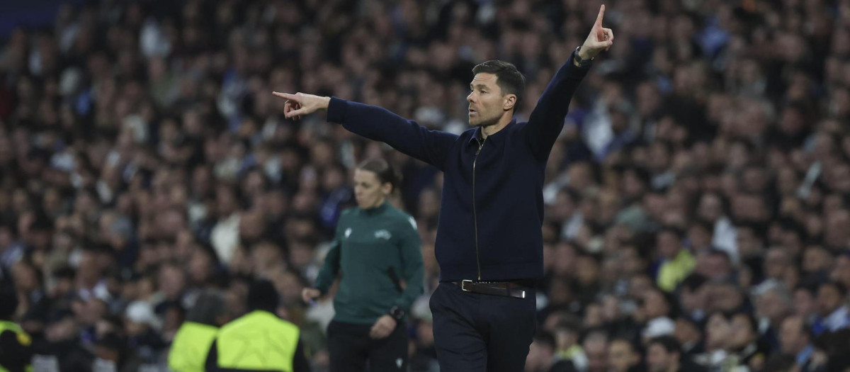 Xabi Alonso, durante el Real Madrid - Manchester City