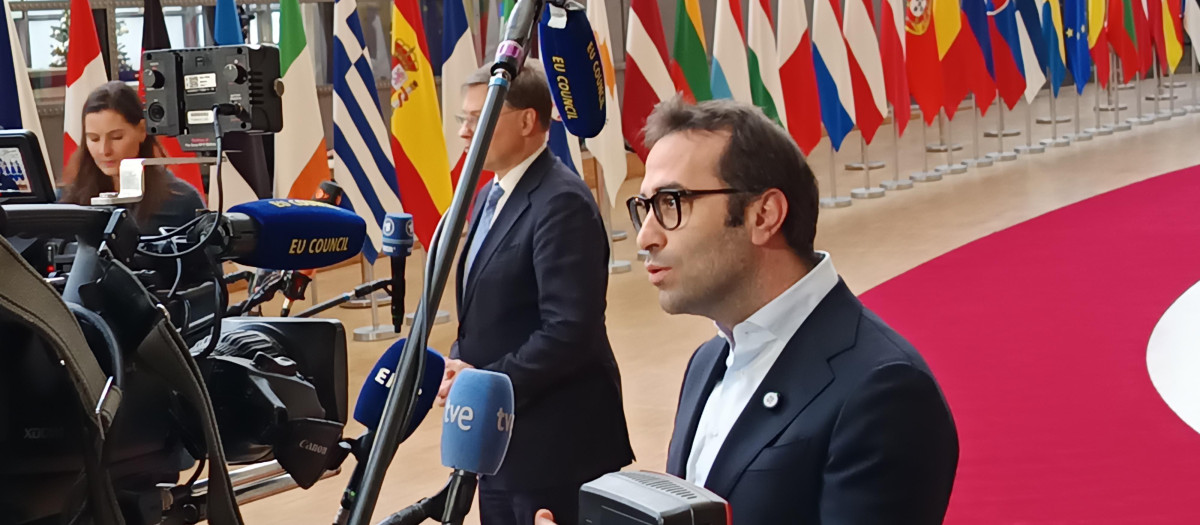 El ministro de Economía, Carlos Cuerpo, a su llegada a la reunión de ministros de Economía en Bruselas