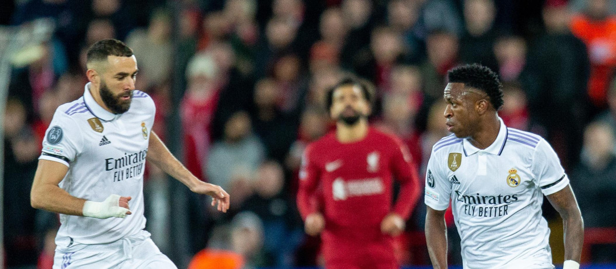 Real Madrid forward Karim Benzema (9), Real Madrid forward Vinicius Junior (20) during the UEFA Champions League, Round of 16, 1st leg football match between Liverpool and Real Madrid on 21 February 2023 at Anfield in Liverpool, England - Photo Ian Stephen / ProSportsImages / DPPI