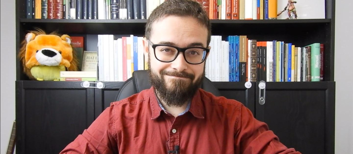 Enric F. Gel, creador del canal Adictos a la filosofía