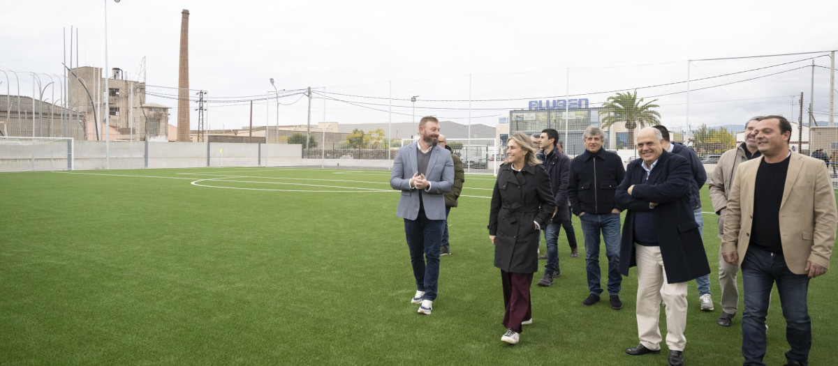 Imagen de Marta Barrachina en el nuevo campo de fútbol de Benicarló, Castellón