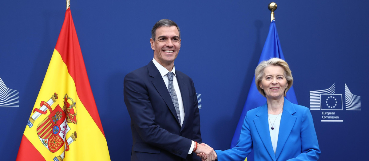 Sánchez y Von der Leyen en una foto de archivo