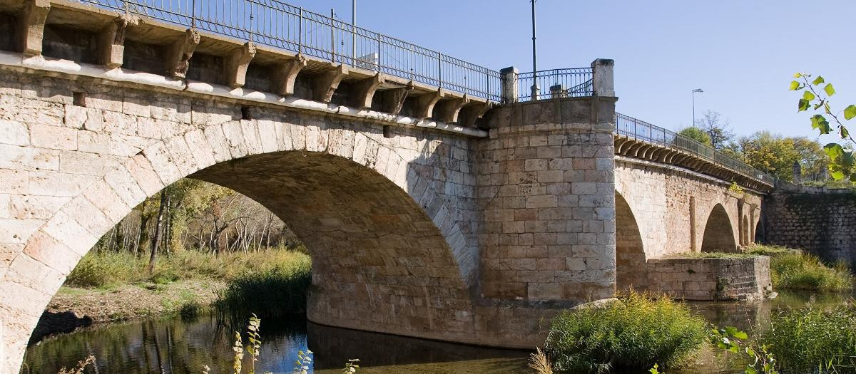 Puente árabe sobre el río Henares