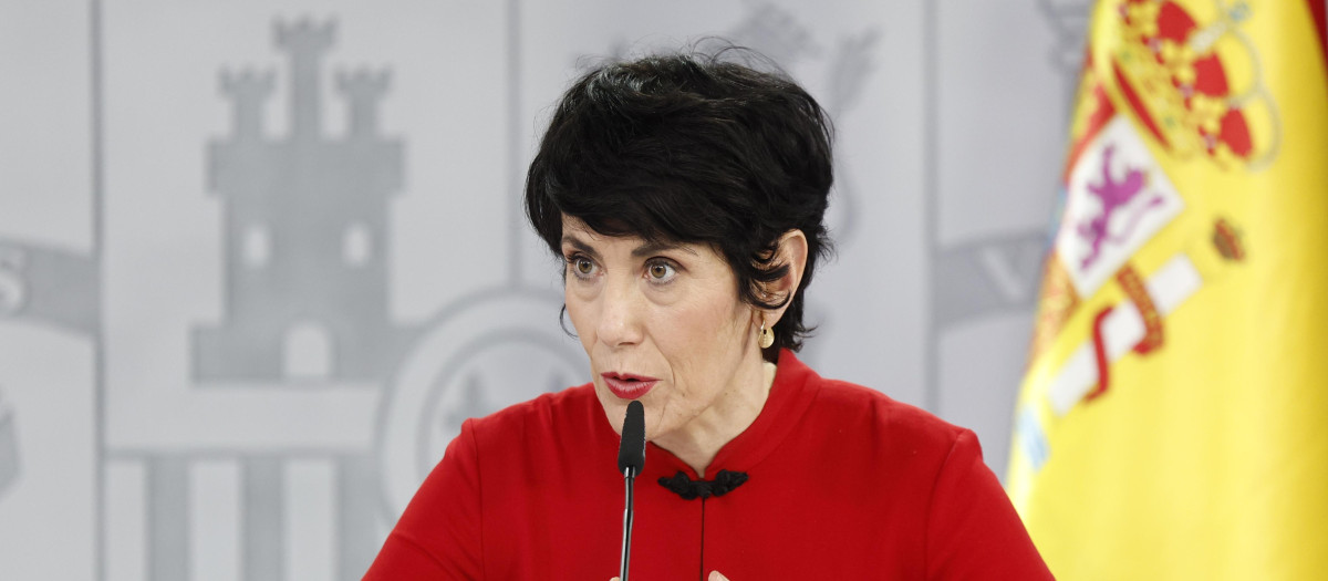 La ministra Elma Saiz se ha estrenado este martes como portavoz del Gobierno
