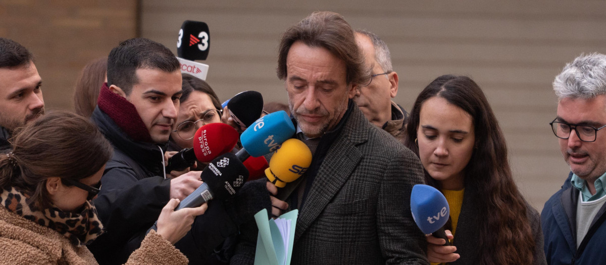 Imagen de José Morgan a la derecha el día que José Manuel Cuenca declaraba por segunda vez ante la jueza de la dana.