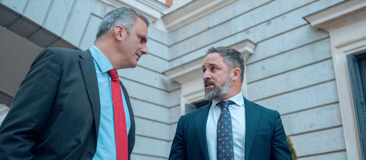 Javier Ortega Smith y Santiago Abascal, en una imagen de archivo en el Congreso de los Diputados