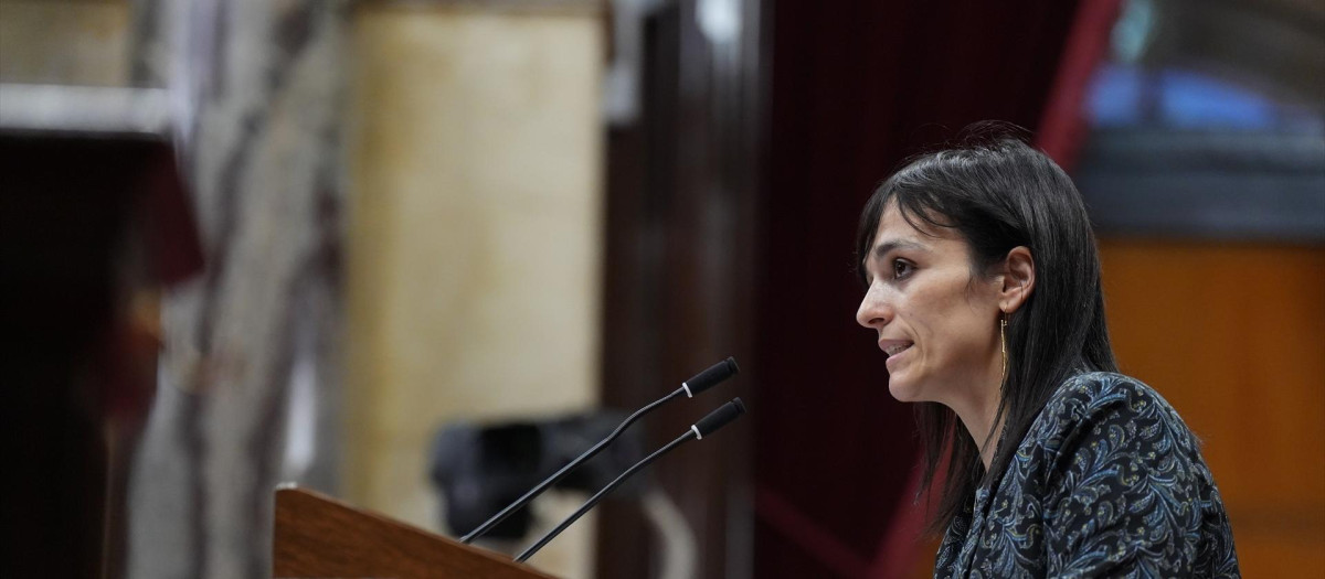 La líder de Aliança Catalana, Sílvia Orriols, en el Parlament de Cataluña