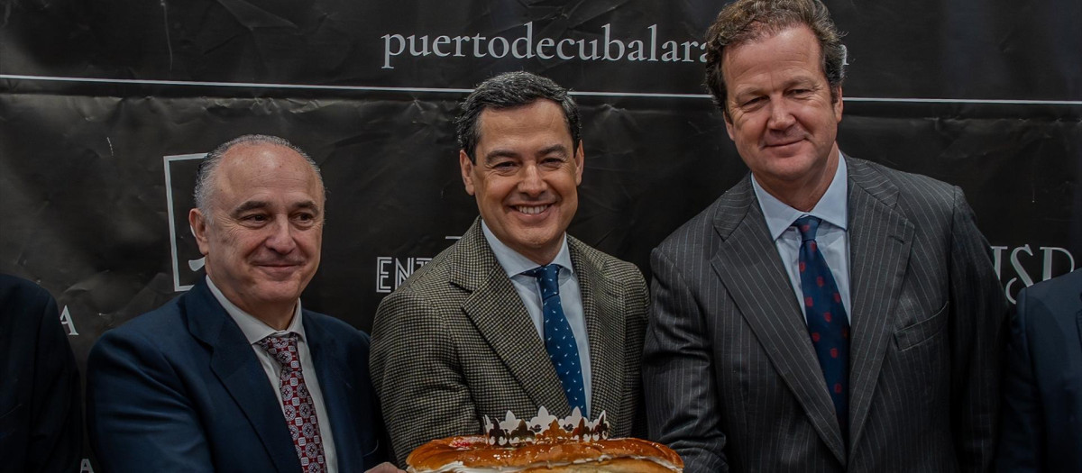 El presidente de la Junta de Andalucía, Juanma Moreno asiste al desayuno informativo donde se concreta la informacion de la Cabalgata de Reyes Magos a 02 de enero del 2026 en Sevilla, España. El día 6 de enero el presidente de la Junta de Andalucía, Juanma Moreno  representará a el Rey Melchor en el Cortejo Real dela Cabalgata de los Reyes magos 2026 de Sevilla.

Eduardo Briones / Europa Press
02/1/2026