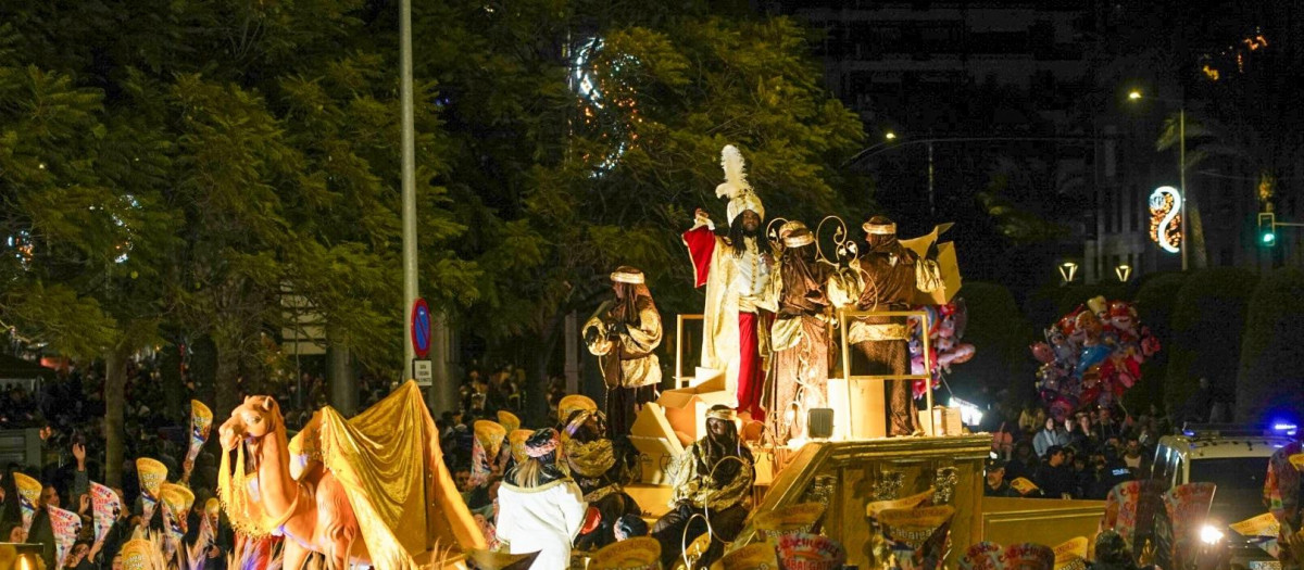 Imagen de archivo de la cabalgata de los Reyes Magos en Cartagena