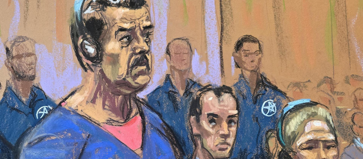 Nicolás Maduro, junto a su esposa, Cilia Flores, ante un tribunal federal este lunes, en Nueva York