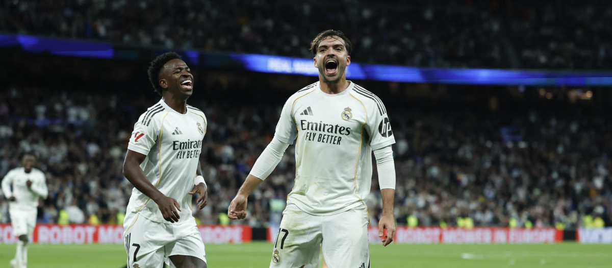 Raúl Asencio celebra su gol ante el Betis