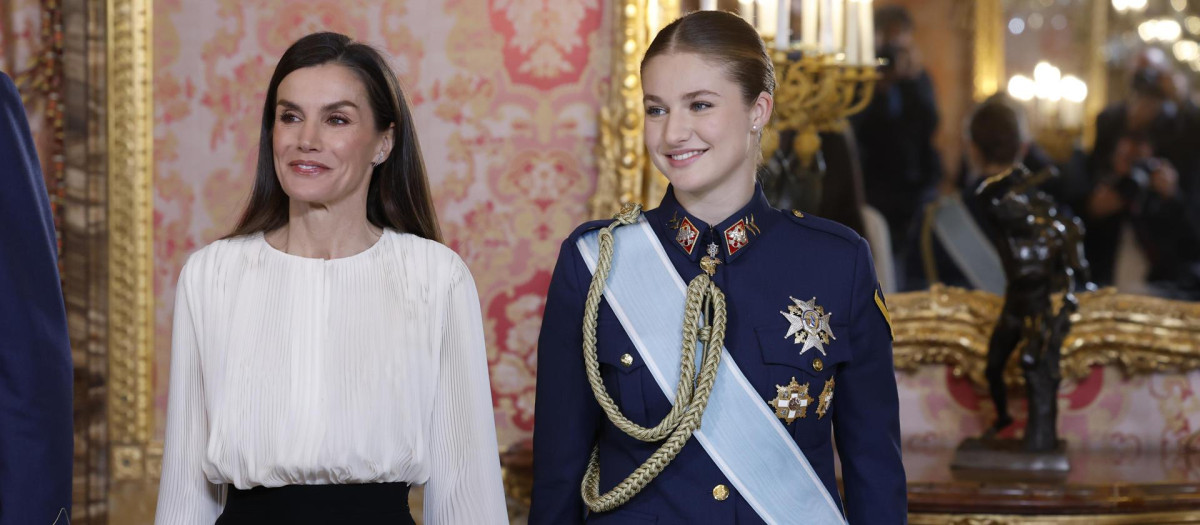 La Reina Letizia y la Princesa Leonor, en el Palacio Real