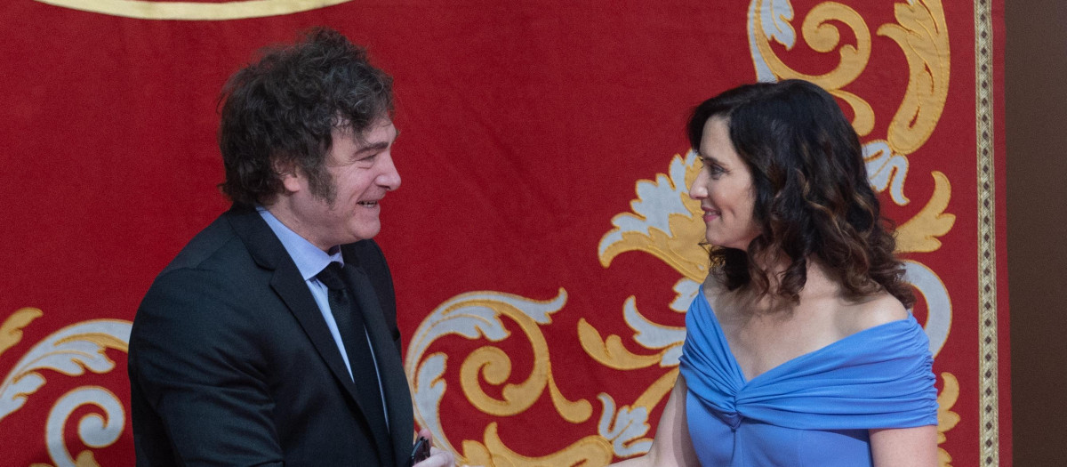 Isabel Díaz Ayuso junto a Javier Milei en la Real Casa de Correos
