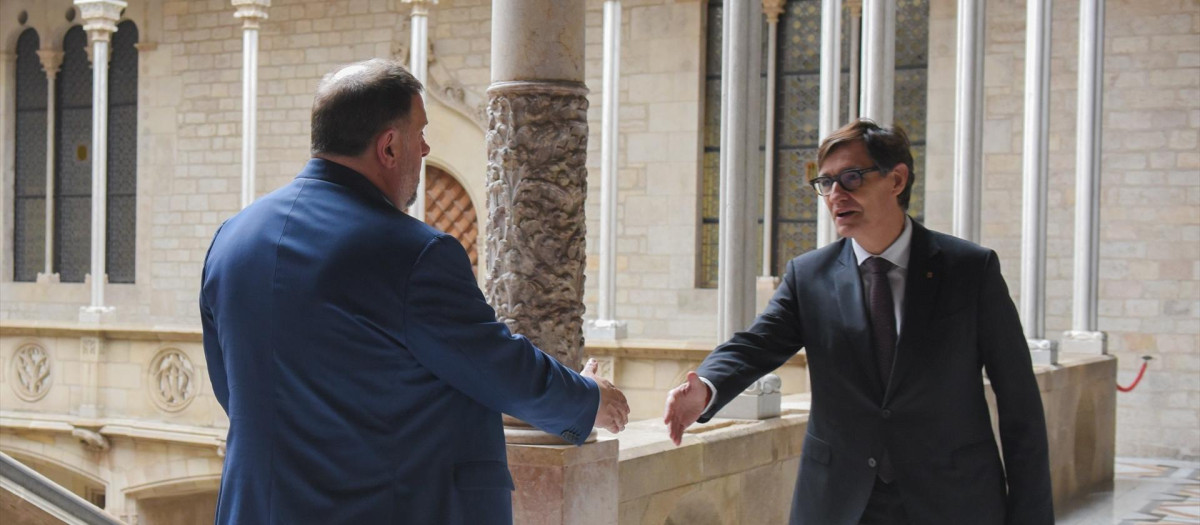 La última vez que se reunieron Illa y Junqueras en la Generalitat fue en febrero de 2025