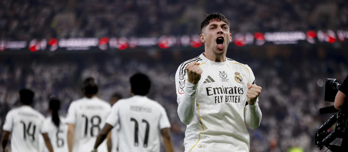 Fede Valverde anotó un golazo de falta ante el Atlético de Madrid