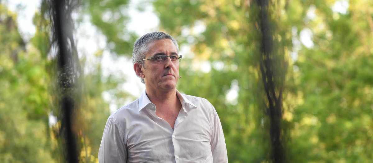 (Foto de ARCHIVO)
El exdiputado del PSOE Eduardo Madina durante la entrega del Premio Rojana 'Alfredo Pérez Rubalcaba' a la Fundación Save The Children - España, en la Residencia de Estudiantes del CSIC, a 12 de junio de 2025, en Madrid (España). El acto reconoce la "extraordinaria labor" de Save the Children tanto a nivel internacional como local, especialmente por su trabajo en zonas de conflicto como Ucrania y Gaza, y en emergencias como la dana en Valencia.

Fernando Sánchez / Europa Press
12 JUNIO 2025;PREMIO ROJANA;SAVE THE CHILDREN;
12/6/2025