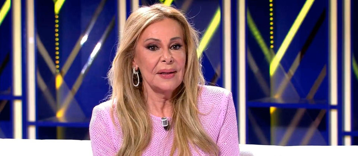 Ana Obregón, este viernes, en el plató de De viernes