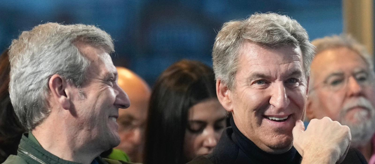 El presidente del PP, Alberto Núñez Feijóo, y el presidente gallego, Alfonso Rueda