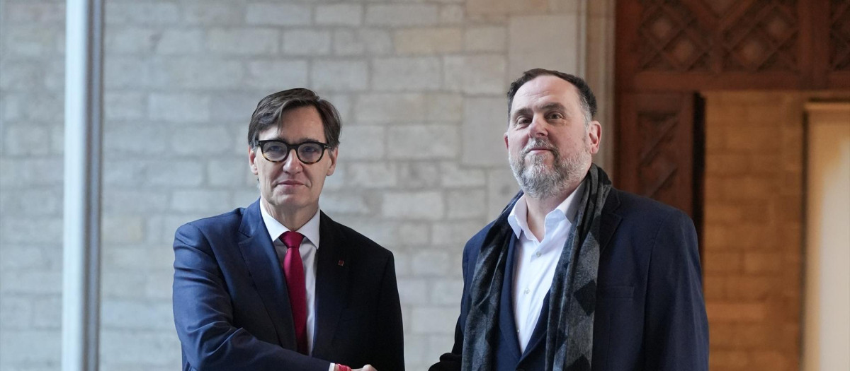 El presidente catalán, Salvador Illa, recibe al líder de ERC, Oriol Junqueras