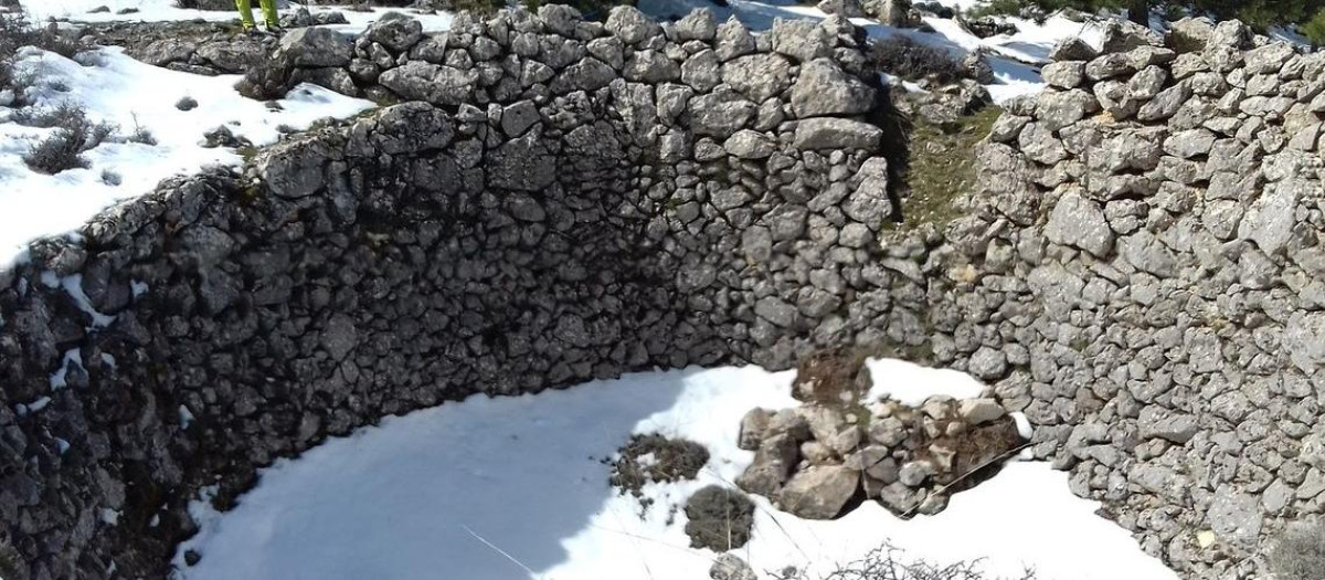 Imagen de archivo de una poza de nieve de Alicante