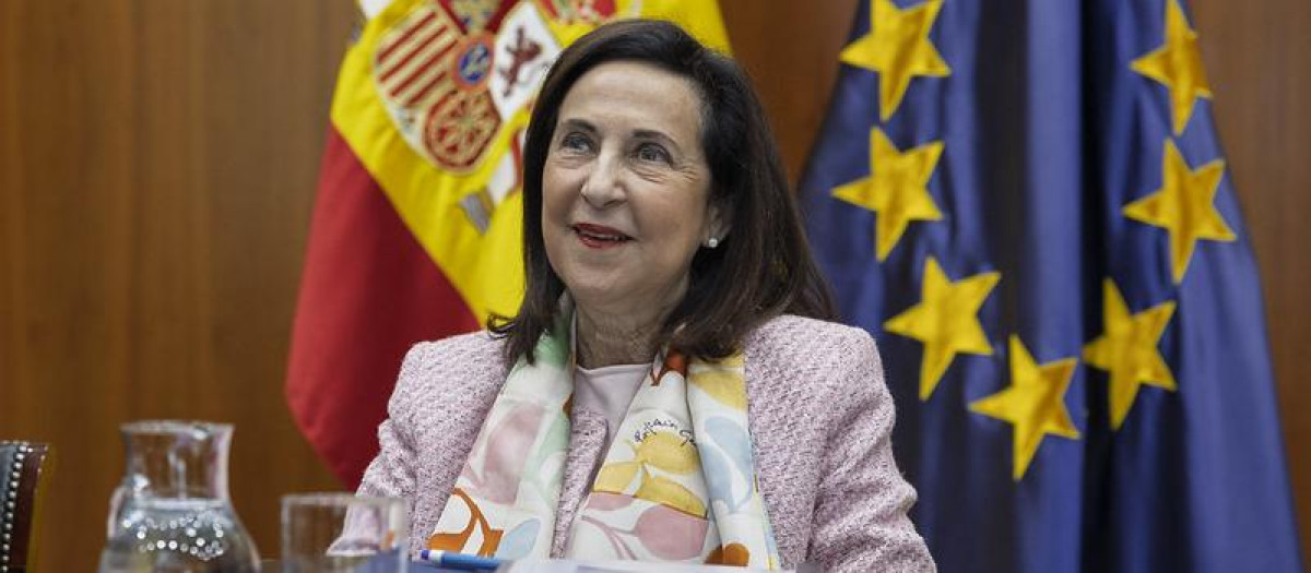 La ministra de Defensa, Margarita Robles, mantiene una videoconferencia con el comandante y dotación del buque escuela ‘Juan Sebastián de Elcano’ con motivo del inicio del XCVIII Crucero de Instrucción el pasado 10 de enero