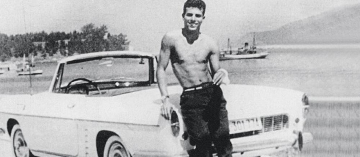 Julio Iglesias antes del accidente, un portento físico y un enamorado del automóvil