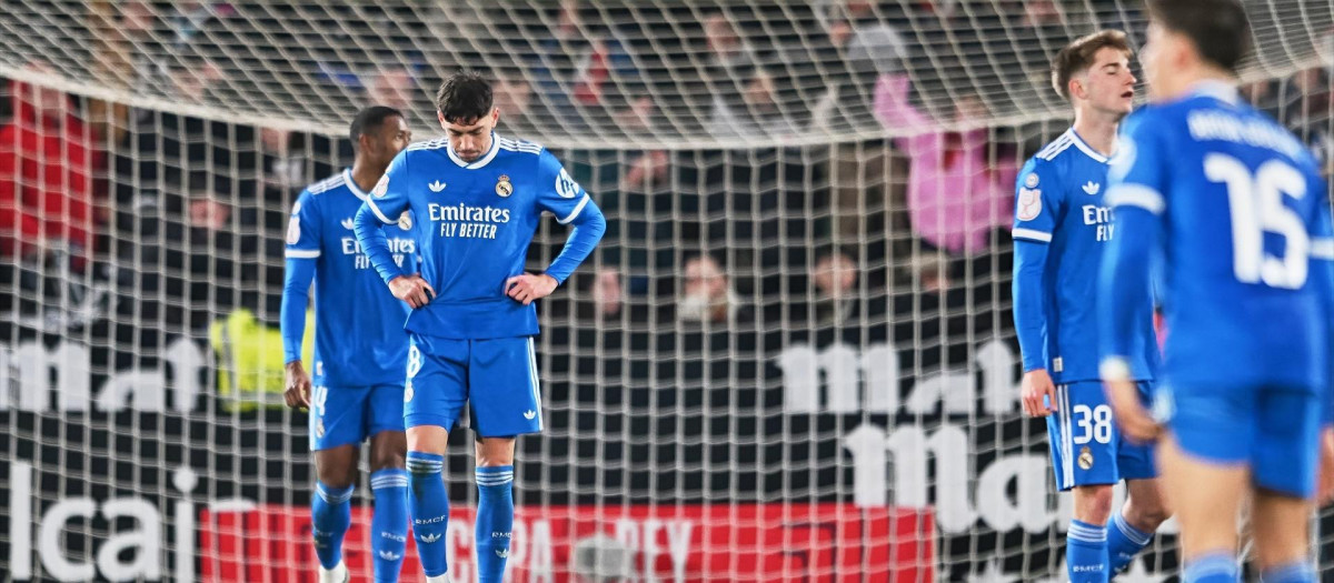 Los jugadores del Real Madrid lamentan el batacazo en Albacete