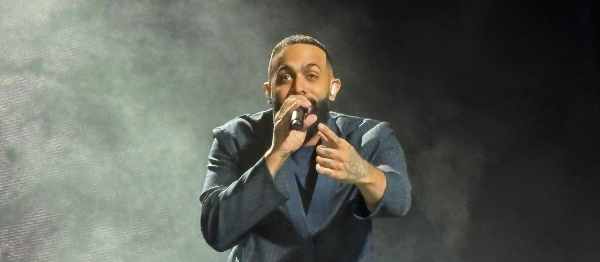 Imagen del concierto de Eladio Carrión en el Roig Arena