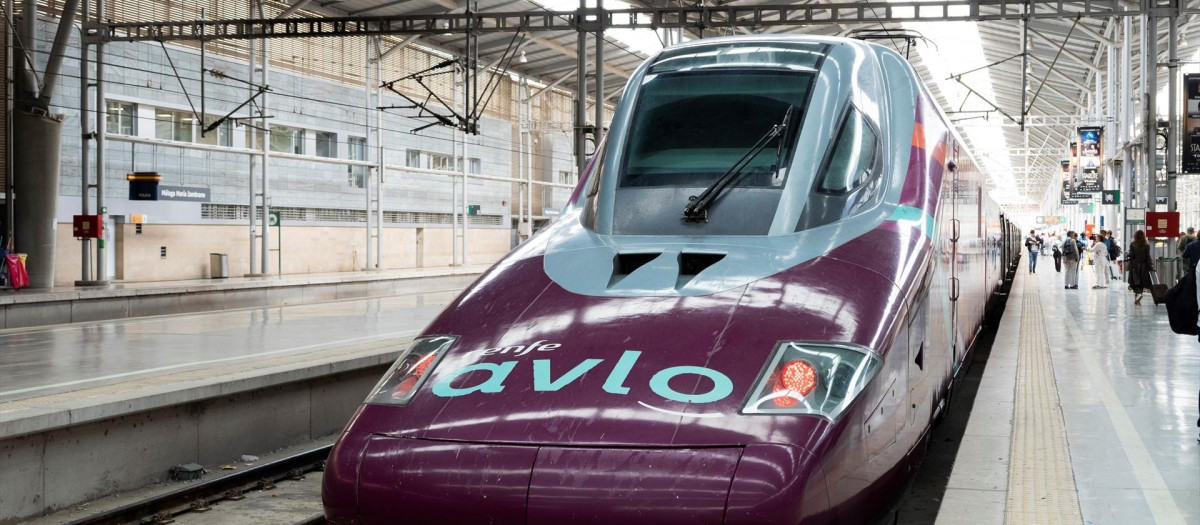 Tren Avlo de Renfe en Málaga.