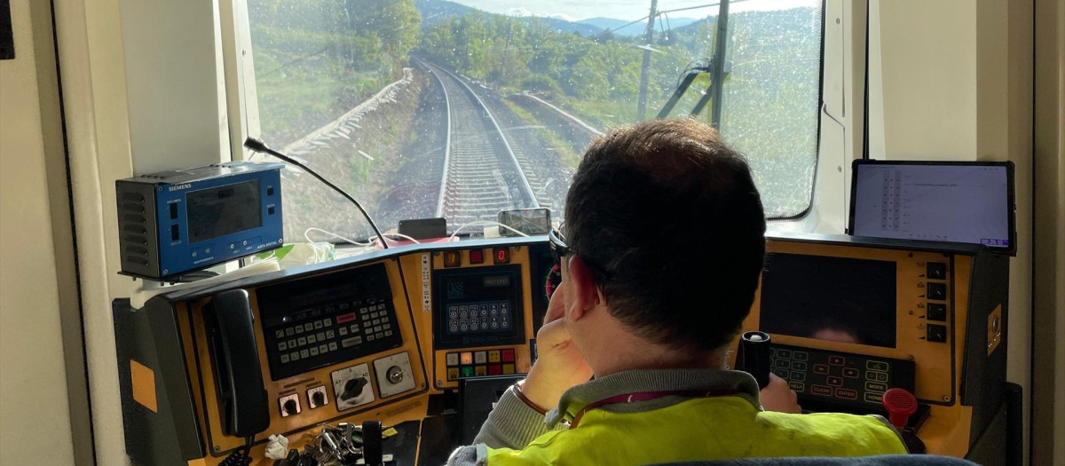 Imagen de archivo de un maquinista de Renfe