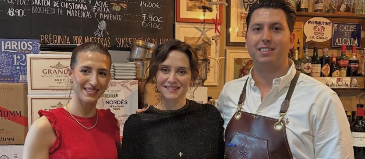 Ayuso en la Tasca Ultramarinos